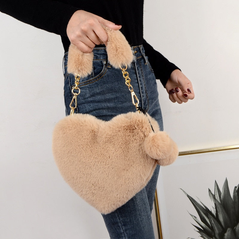 Back To School Faux Fur Winter Women Handbags Cute Plush Ladies Heart Shaped Shoulder Bag Cute Female Clutch Purse Love Handbags Messenger Bag