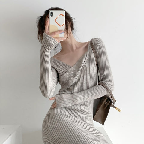 Geumxl Vintage V-Neck Wrapped Knitted Dress Women Autumn Solid Sheath Sweater Dresses Women Knee-Length Bodycon Long Sweater Female New