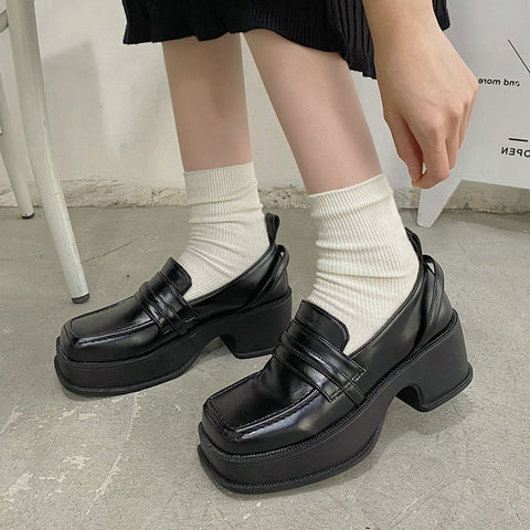 Geumxl Platform Shoes Loafers Mary Janes Women's Shoes Square Toe British Style Women Retro Big Toe All-Match Loafers Platform Heels