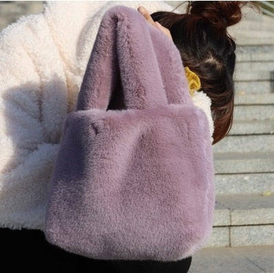 Geumxl Back to School Fashion Winter Women Bucket Bag Faux Fur Ladies Small Casual Tote Shoulder Bags Luxury Design Female Clutch Purse Handbags Bolsa