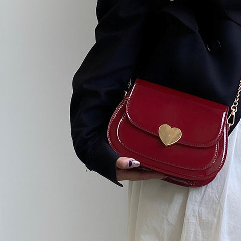 Geumxl Patent Leather Women's Love Heart Messenger Bag Retro Red Ladies Small Shoulder Bags Fashion Chain Female Saddle Bag Handbags