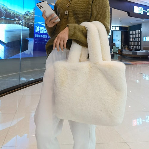Geumxl Back to School Winter Fashion Women's Faux Fur Shoulder Bag Large Capacity Ladies Plush Casual Tote Bags Solid Color Female Purse Handbags