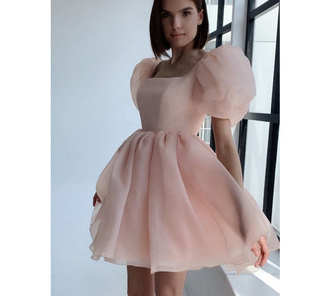 Geumxl Pink Prom Dresses OrganzaShort Black Cap Short Sleeves Square Neck Ball Gown Formal Party Graduation Evening Gowns Simple